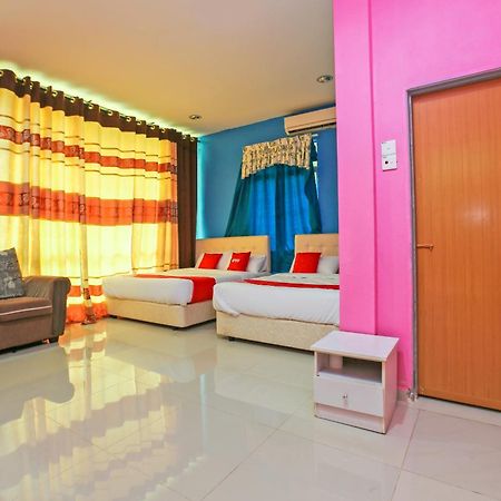 Oyo 89933 Nun Hotel Jeli Екстер'єр фото