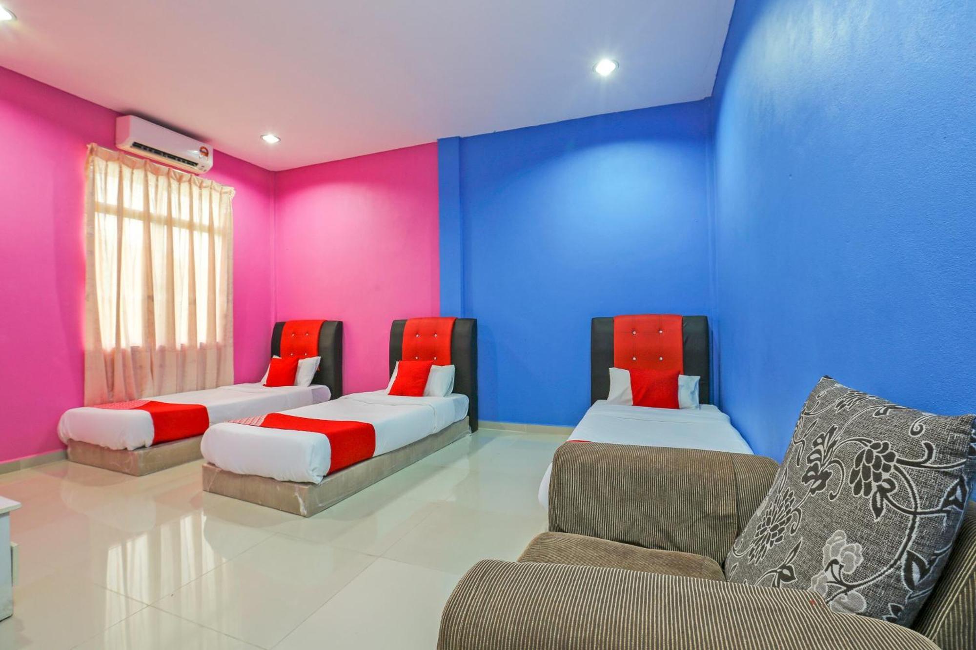 Oyo 89933 Nun Hotel Jeli Екстер'єр фото
