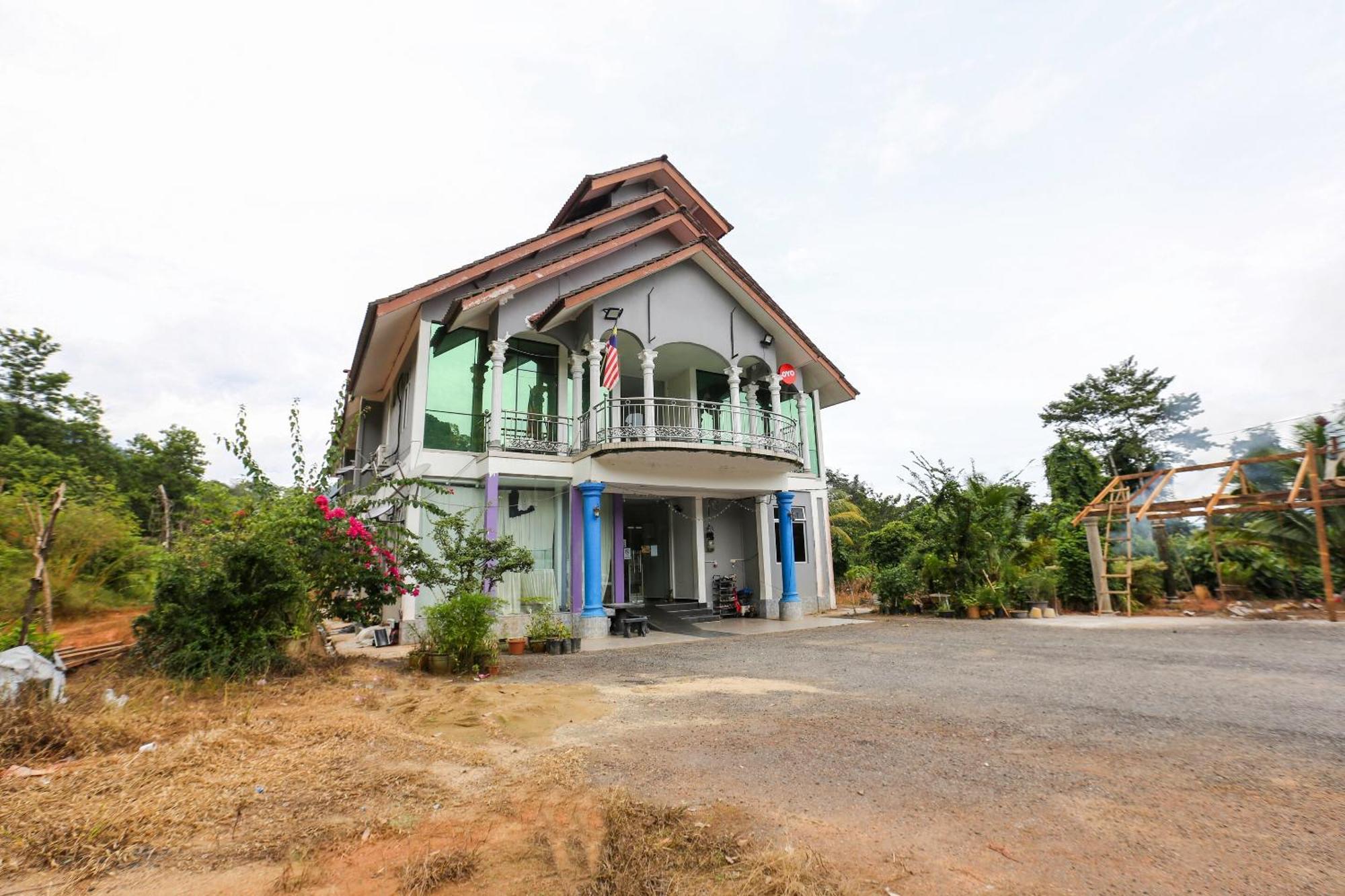 Oyo 89933 Nun Hotel Jeli Екстер'єр фото