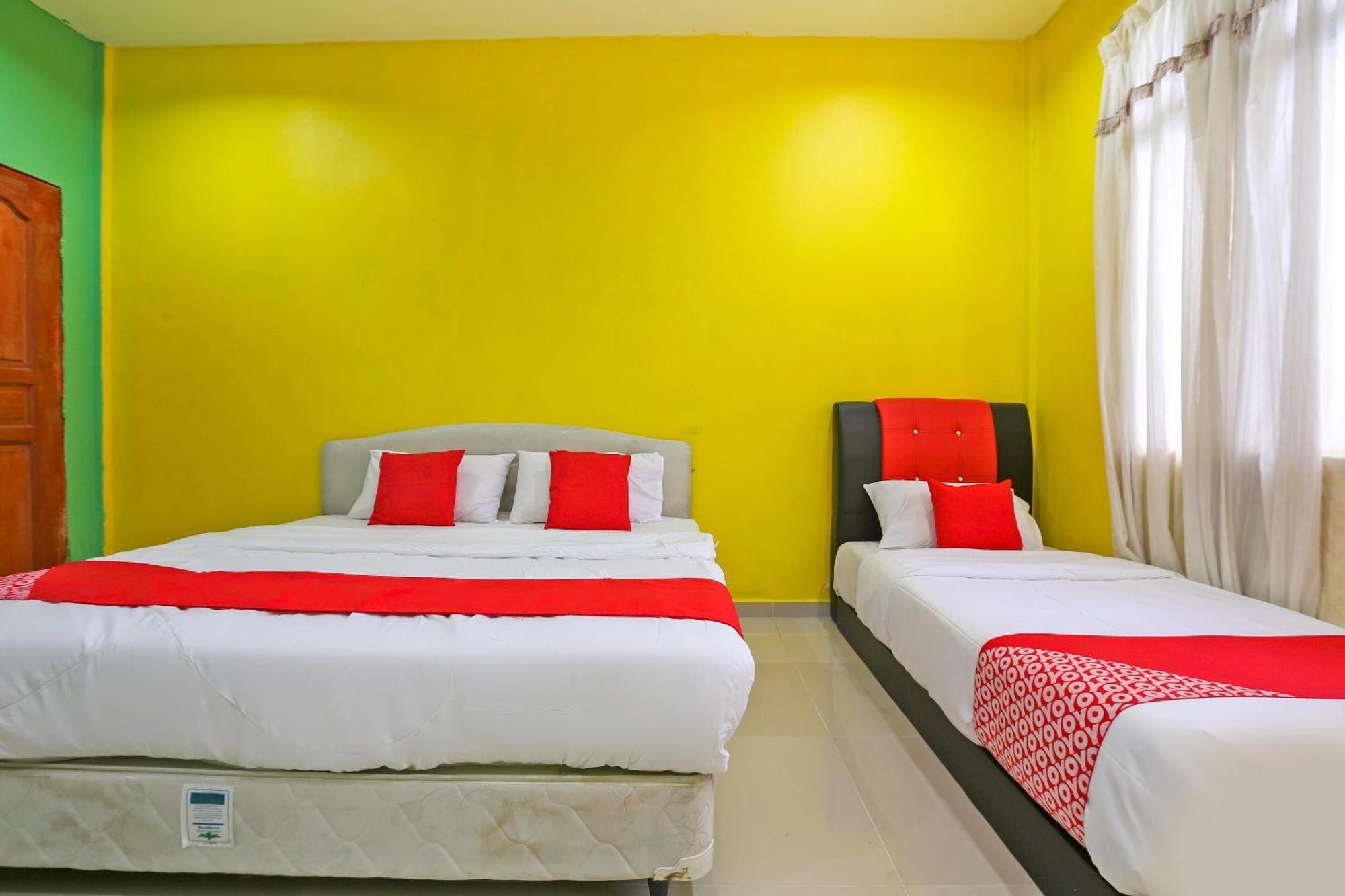 Oyo 89933 Nun Hotel Jeli Екстер'єр фото