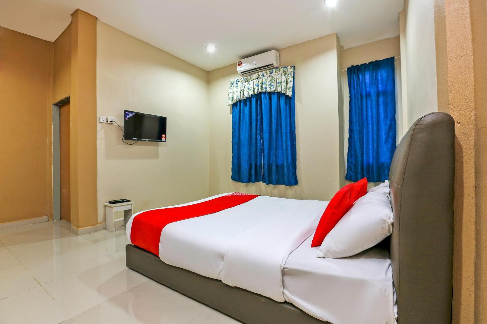 Oyo 89933 Nun Hotel Jeli Екстер'єр фото