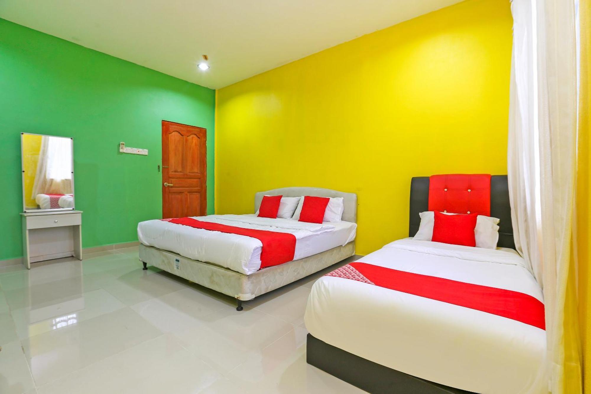 Oyo 89933 Nun Hotel Jeli Екстер'єр фото