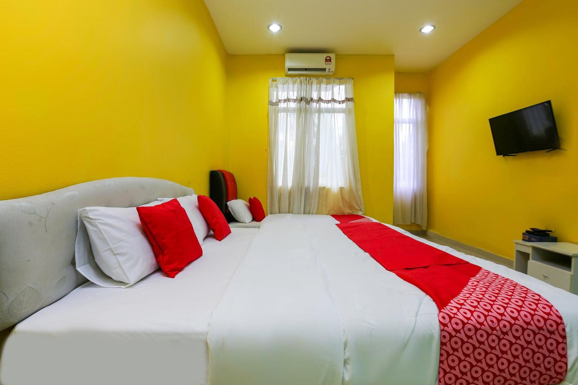 Oyo 89933 Nun Hotel Jeli Екстер'єр фото