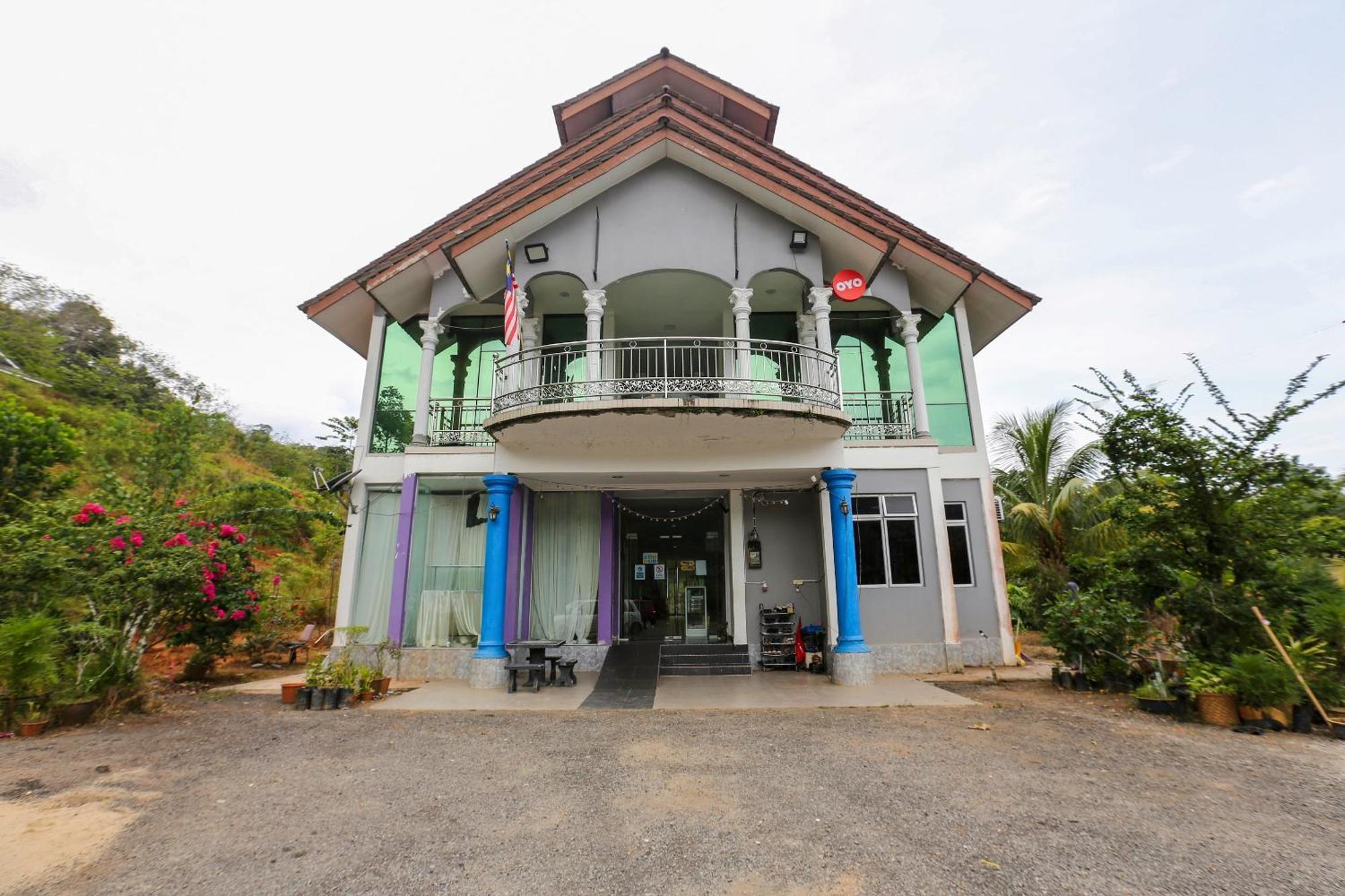 Oyo 89933 Nun Hotel Jeli Екстер'єр фото