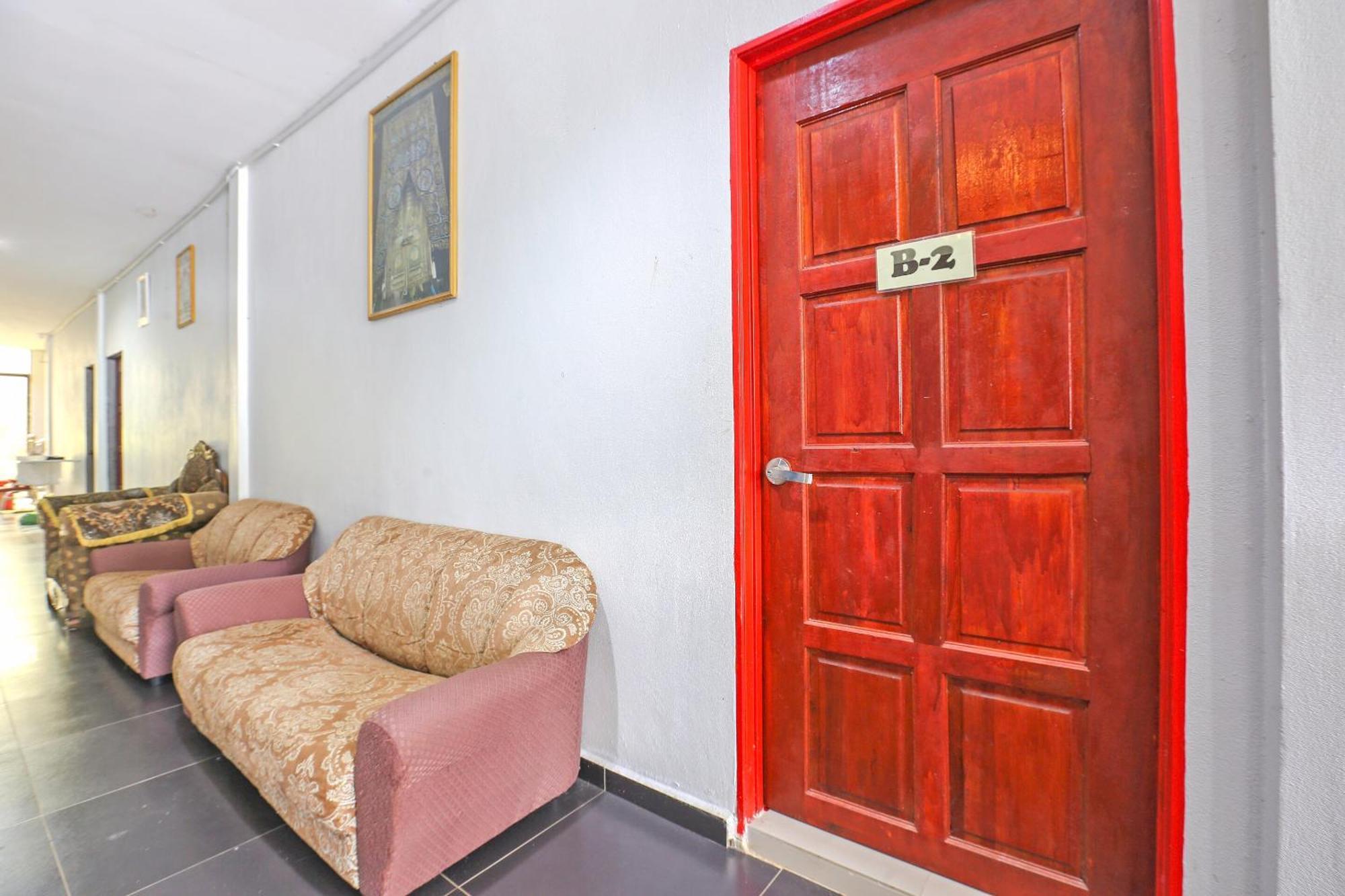 Oyo 89933 Nun Hotel Jeli Екстер'єр фото