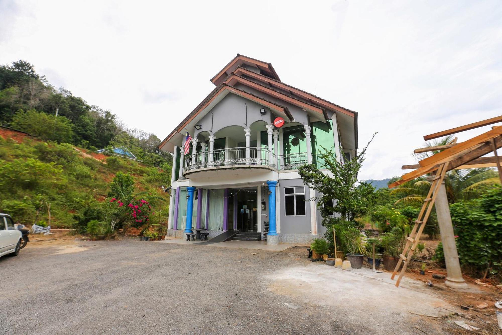 Oyo 89933 Nun Hotel Jeli Екстер'єр фото