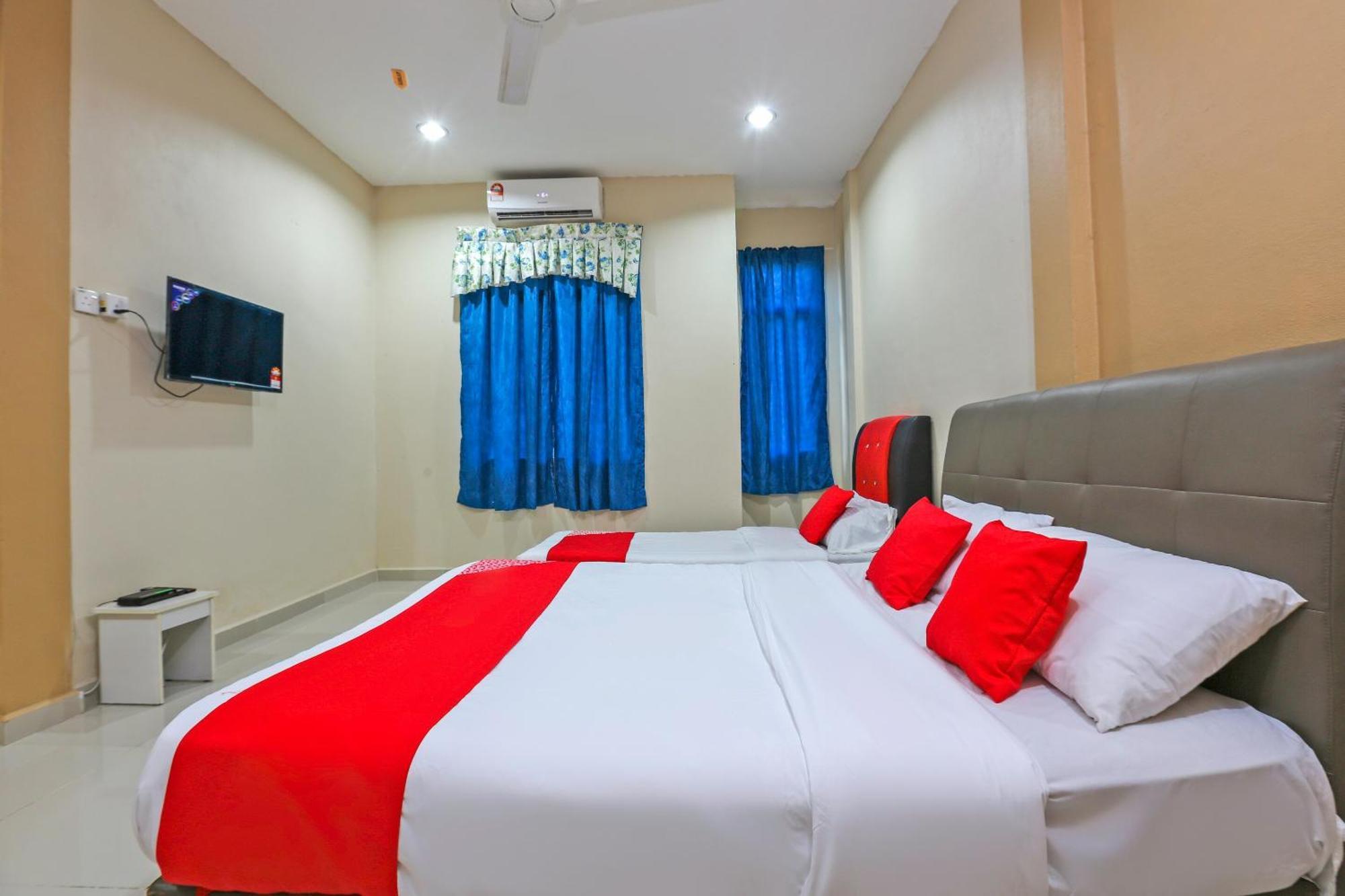 Oyo 89933 Nun Hotel Jeli Екстер'єр фото