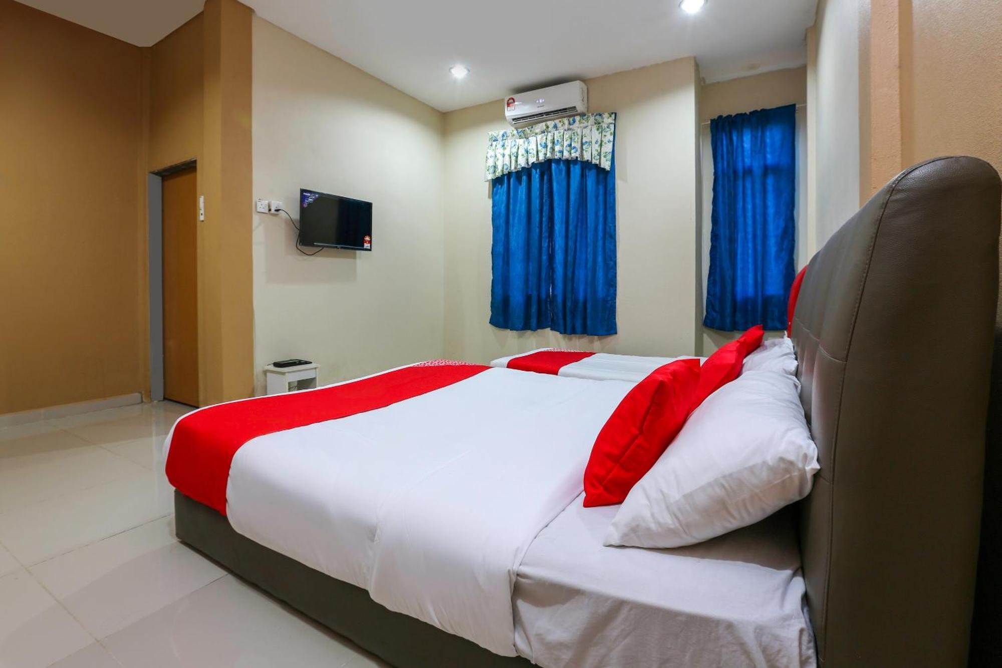 Oyo 89933 Nun Hotel Jeli Екстер'єр фото