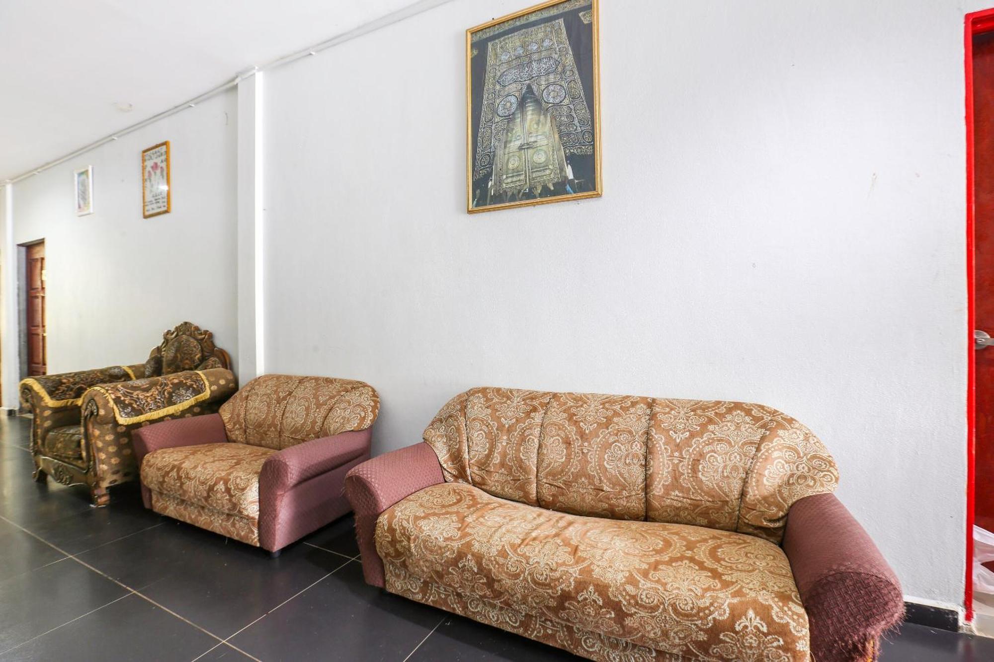 Oyo 89933 Nun Hotel Jeli Екстер'єр фото